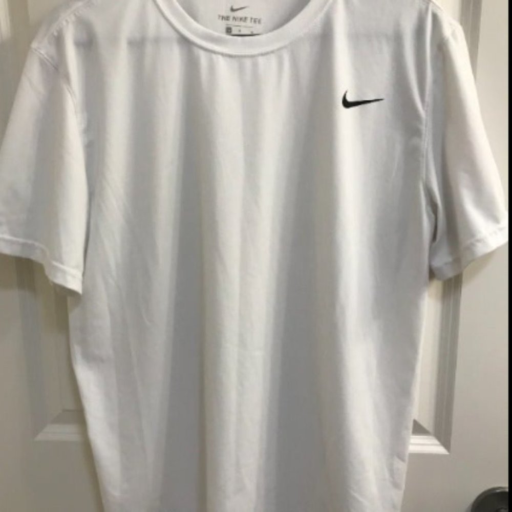 Nike dri-fit tshirt mens large white